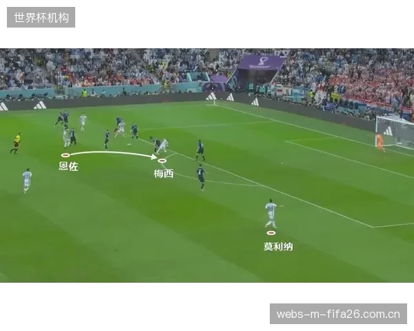 阿根廷的中场铁三角组合功能均衡，是球队攻防体系的发动机。